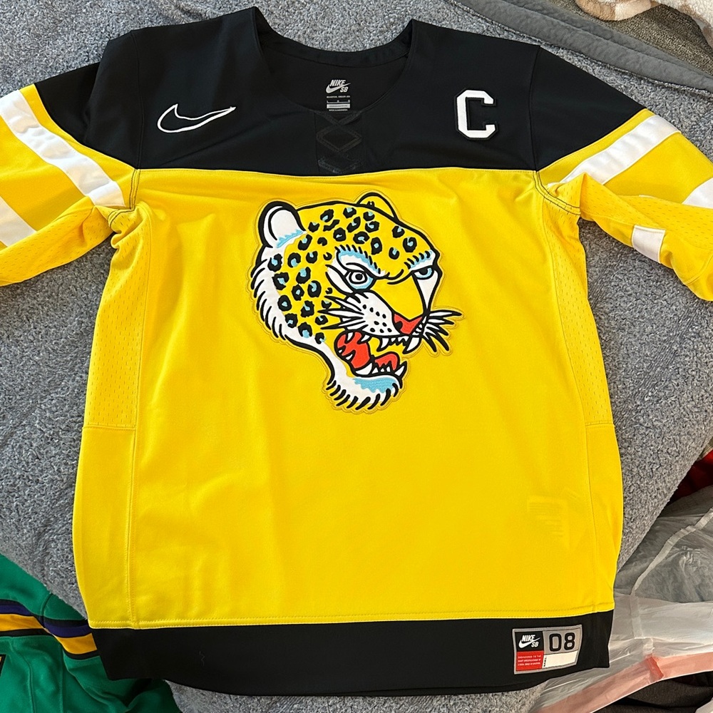NEW NIKE SB BRIAN ANDERSON COLLECTION HOCKEY JERSEY YELLOW JAGUARS YELLOW SZ L